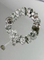 Display of Green Phantom Quartz & Neo-Chinese Silver Bracelet, Silver Totems Show Wood-Gold Neo-Chinese Philosophy