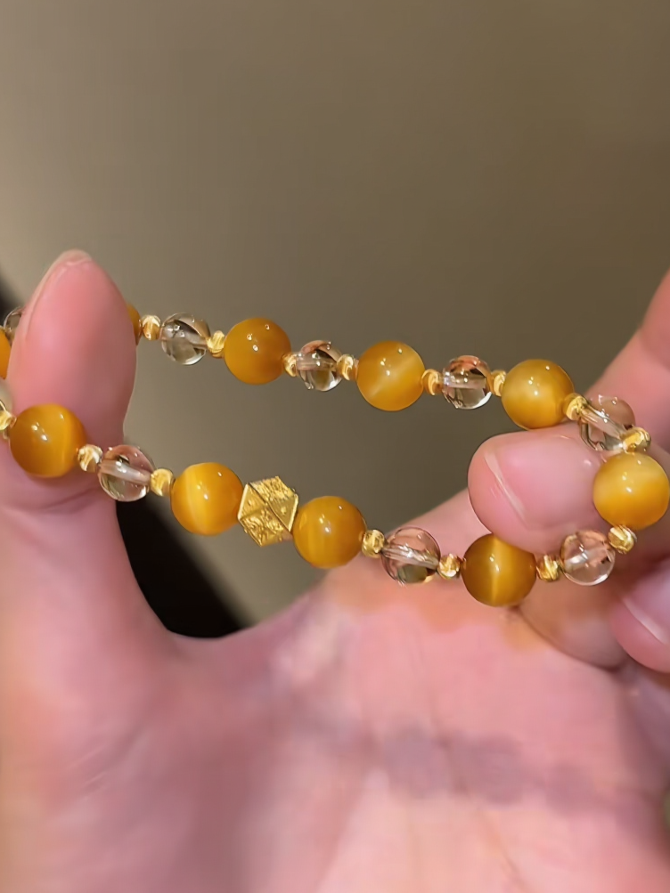 Display of 6-8mm Tiger’s Eye & Citrine Bracelet, Metal-Fire Empowers Ambition Growth