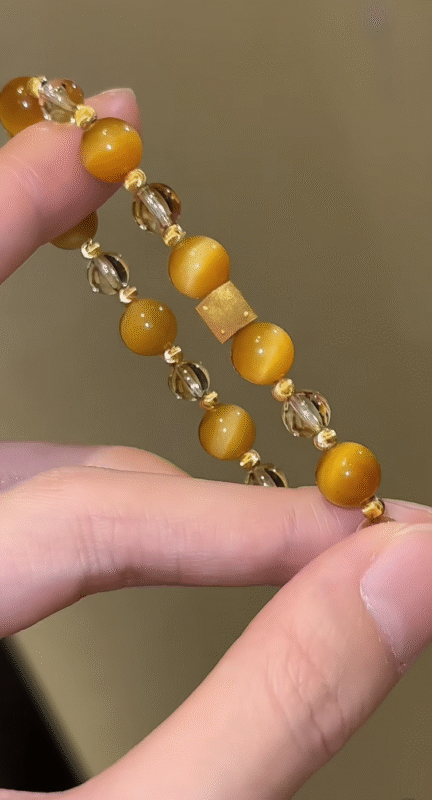 Detail of 6-8mm Tiger’s Eye & Citrine Bracelet, Tiger-Striped Glow Breaks Indecision