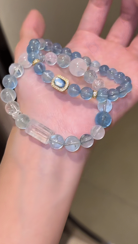 Worn Devil’s Blue Aquamarine & Silver-Gold Bracelet, Gradient Layers, Water-Gold Energy Hides Spiritual Whispers
