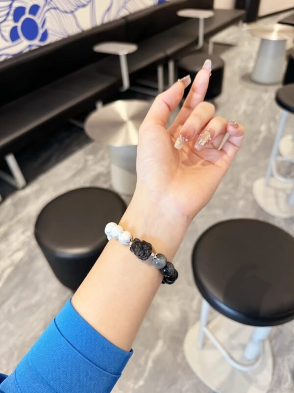 Detail of Hawk’s Eye & Silver Sheen Obsidian, Fox Carving, Earth-Fire-Water-Metal Empowers Fate Breakthrough