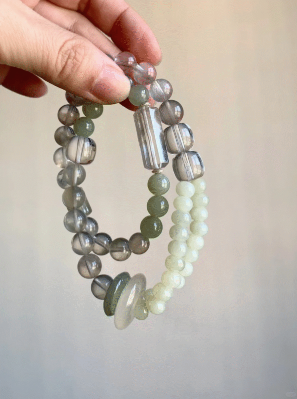 Detail of Clear Quartz Point & Agate Accents, 925 Silver Accents, Earth-Water-Metal-Wood Empowers Spiritual Breakthrough