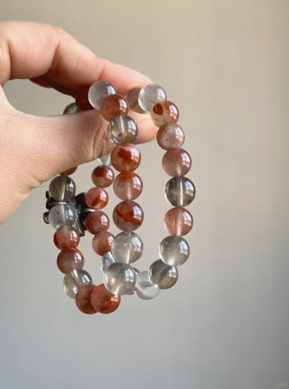 Close-Up of Southern Red Agate Beads, Fire-Earth Synergy Shows Passion, Energy Ignites Solar Plexus