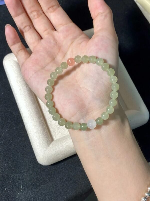 Palm Displaying Light Celestial Hetian Jade × Dark Celestial Hetian Jade × White Moonlight Hetian Jade × South Red Agate Bracelet, Earth-Fire Energy Manifests Nourishment & Creativity