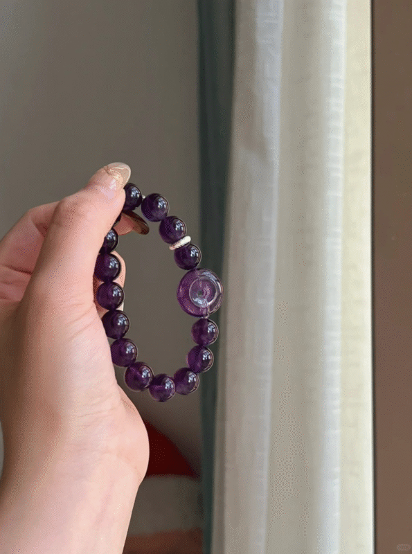 Close-Up of Amethyst Peace Buckle & Silver Details, Water Veins Carve Wisdom Spells