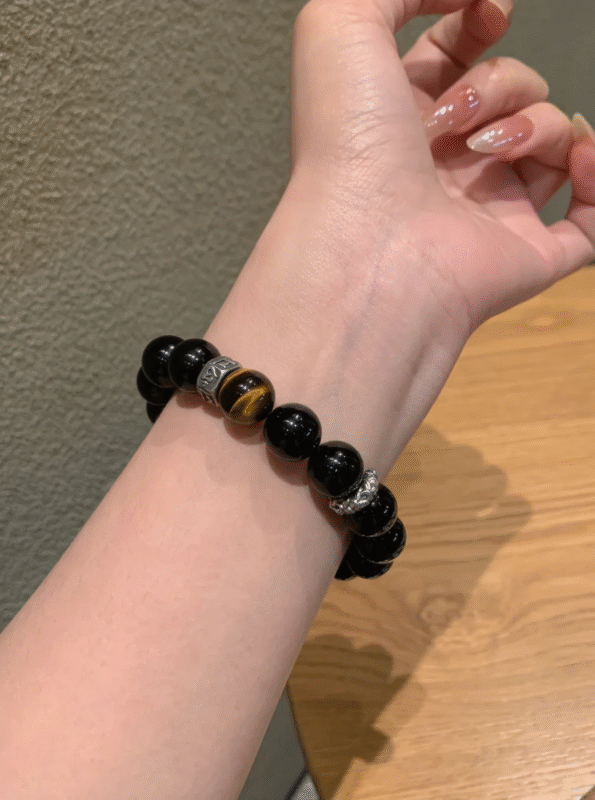 Wrist-Wearing Bracelet, Black Obsidian Grounds Protection Power