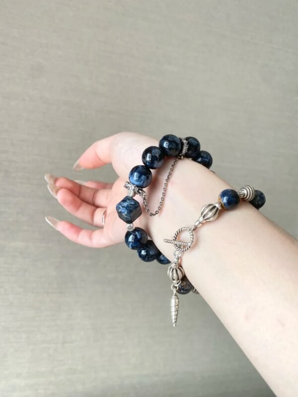 Hand Adjusting Pietersite Bracelet, Fire-Metal Sync Boosts Breakthrough Awakening