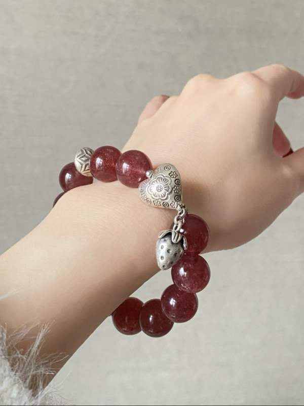 Hand-Adjusting Star Strawberry Quartz Bracelet, Wood-Metal Rewrites Social Path