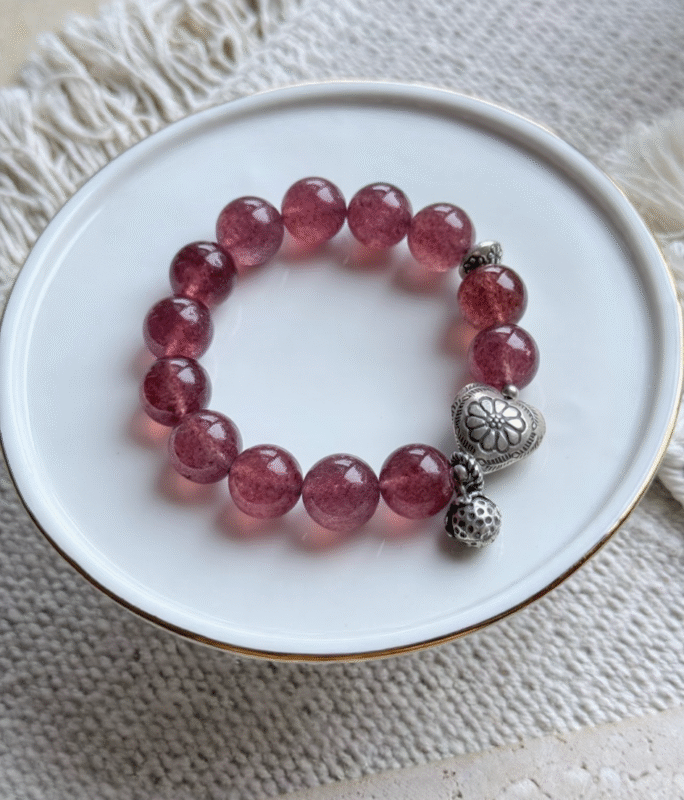 Star Strawberry Quartz Bracelet Display, 12.5mm Beads & Silver Unite