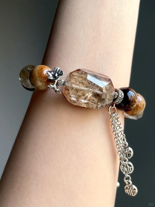 Hand-Showing Yellow Phantom Square, Wealth Codes In Earth Veins