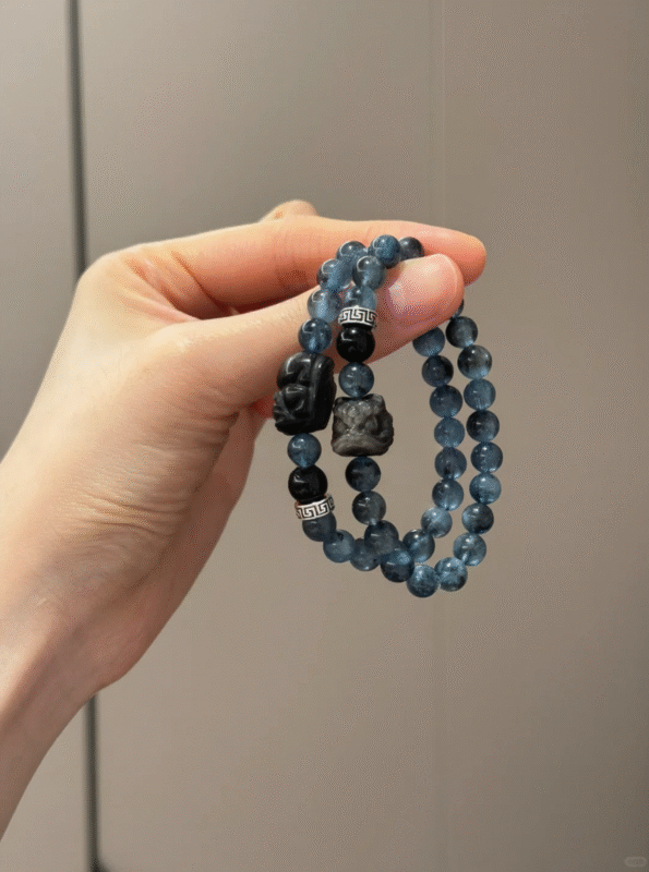 Displaying 8mm Aquamarine, Silver Obsidian Pixiu/Lion, 8mm Black Obsidian Bracelet, Water-Metal Protection Fate Loop