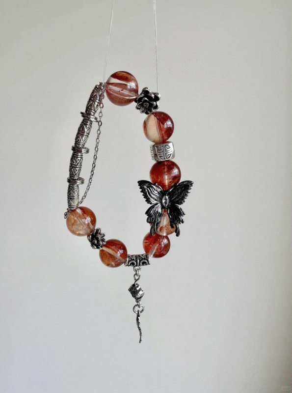 Red Fire Quartz Bracelet Display, Silver Details’ Metal Accent