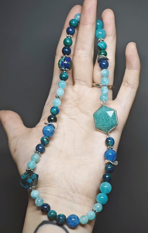 Wearing the double-strand bracelet, experiencing layered transformation and energy resonance of water, wood, and metal