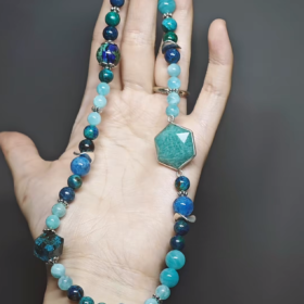 Wearing the double-strand bracelet, experiencing layered transformation and energy resonance of water, wood, and metal