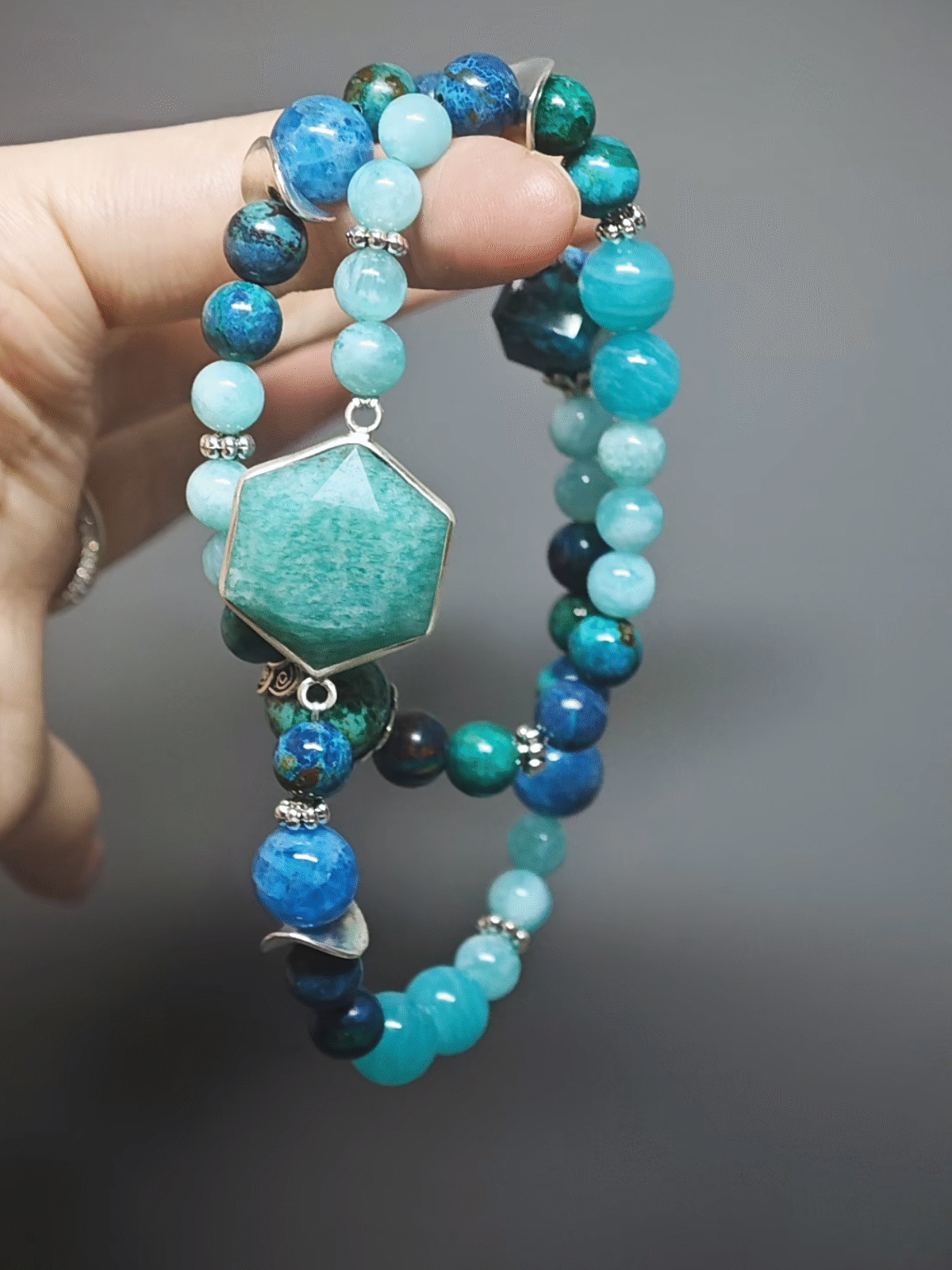 Close-up of 17pcs 6mm Amazonite beads, a water-element surface purification network