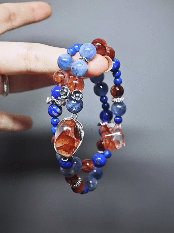 Details of 8mm/5mm Lapis Lazuli, the layered anchoring of metal - element energy