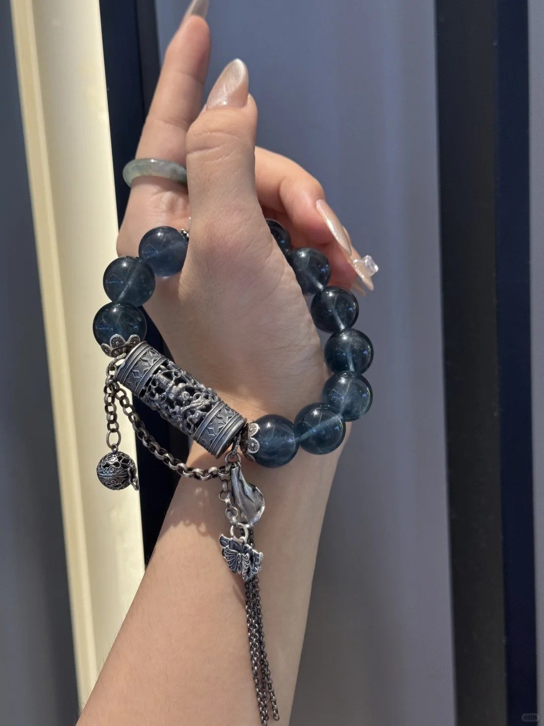 Blue Fluorite bracelet with shopping bag, water-metal energy manifesting in life