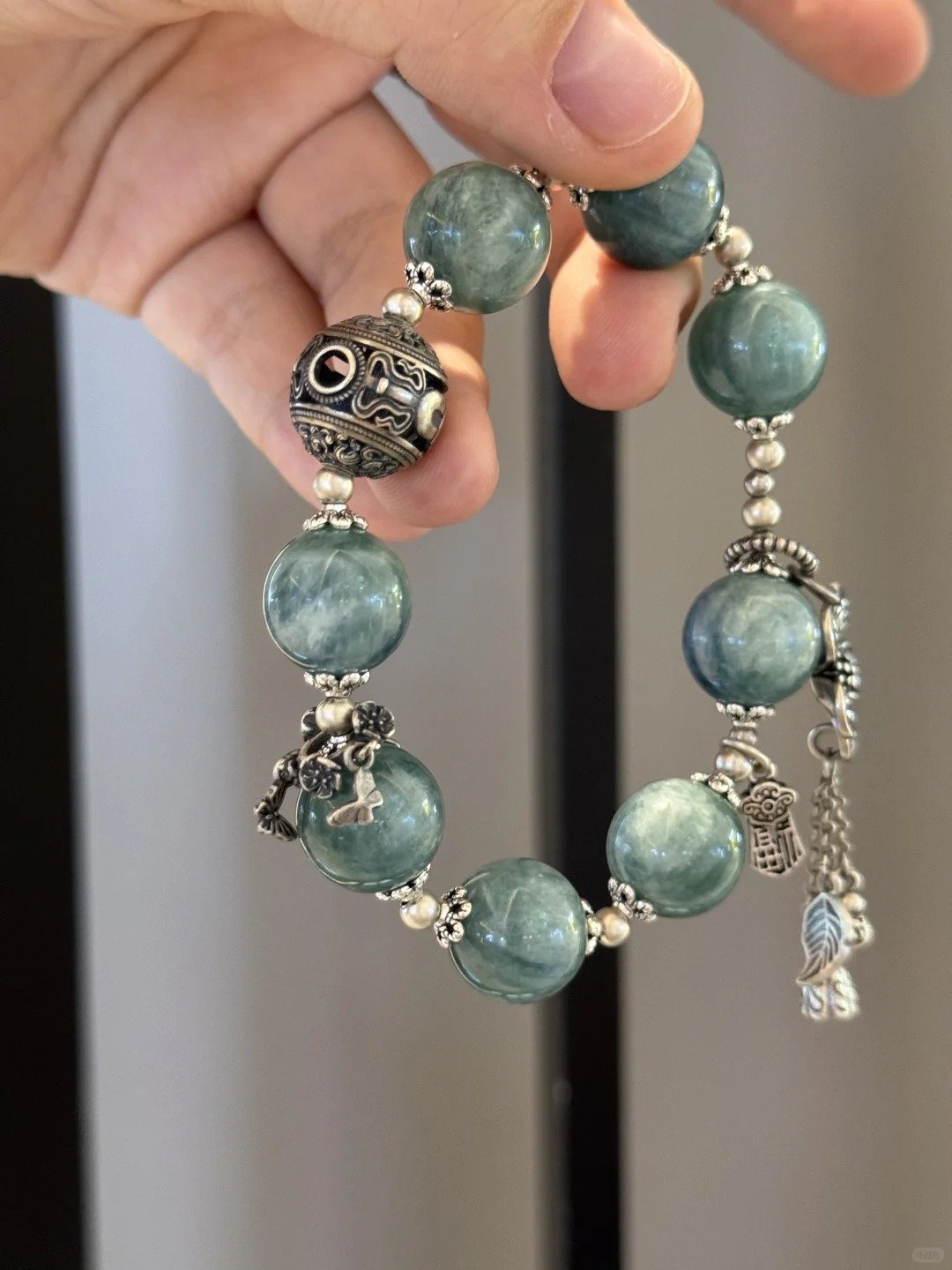 Detail of Blue-Green Quartz bracelet, silver accents and beads’ water-metal synergy