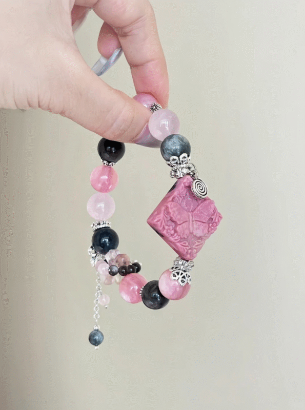 Rhodonite Bracelet Details, Fire-Earth-Water-Metal Symbiosis Ignites Creativity