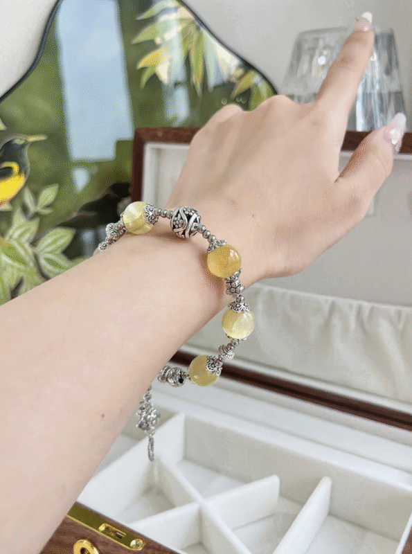 Hand-Wearing Golden Lepidolite Bracelet, Earth-Metal Energy Manifests Wealth Field