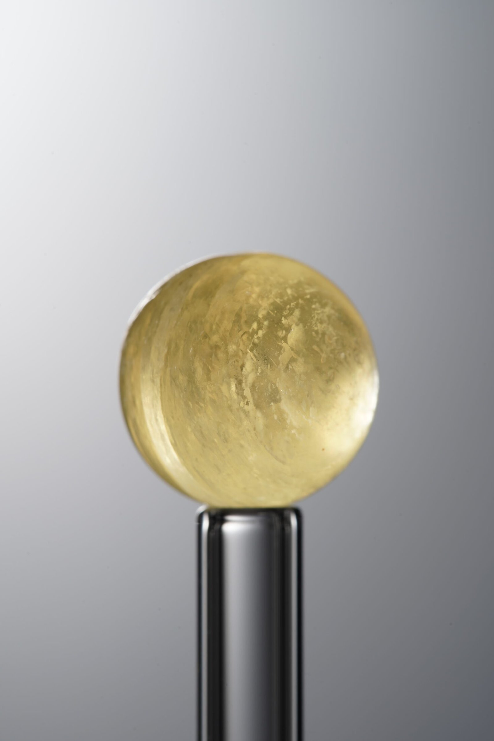 A10-111(1) Lepidolite-Gold-13mm - Image 1