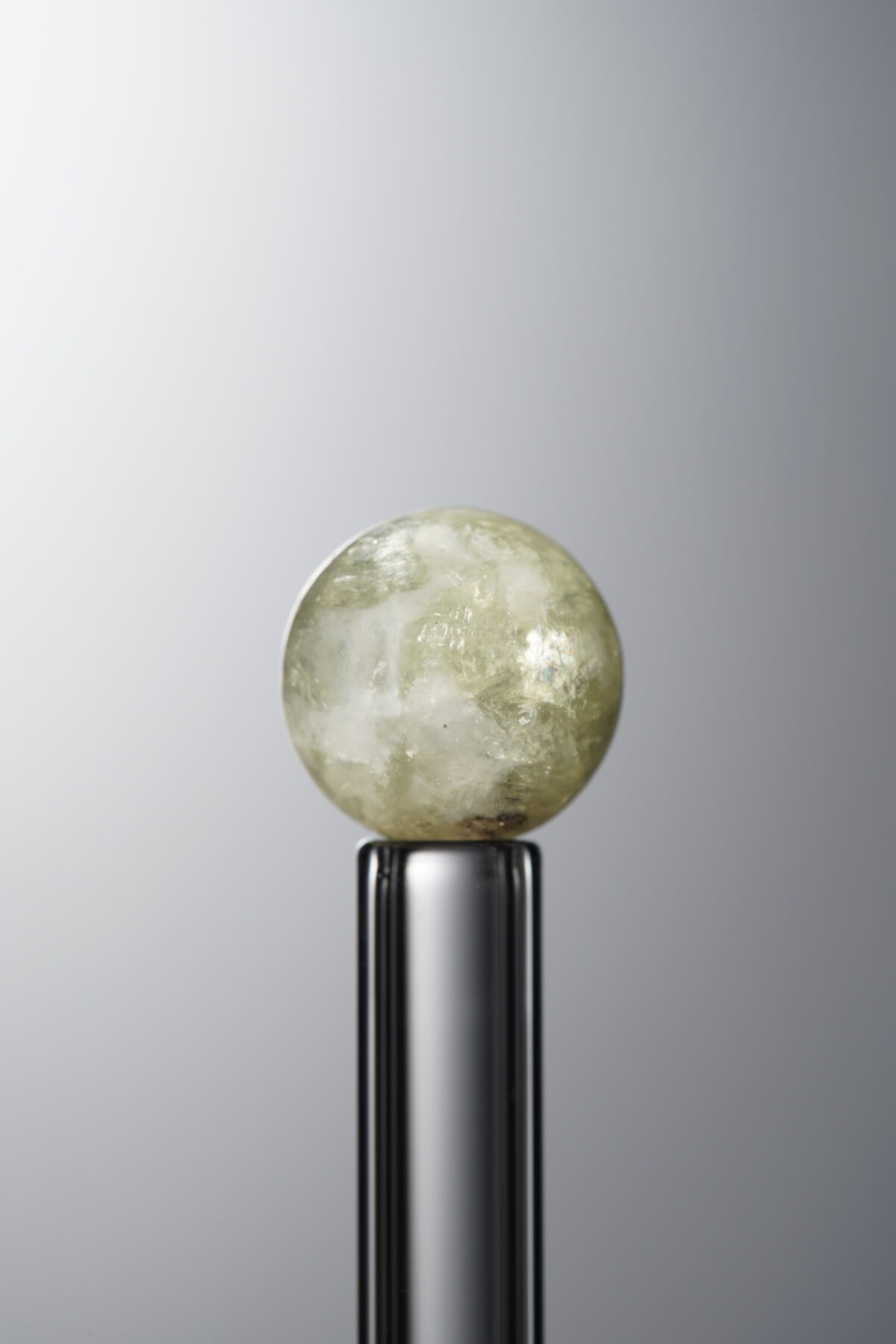 Mica Crystal-Green-9mm - Image 1