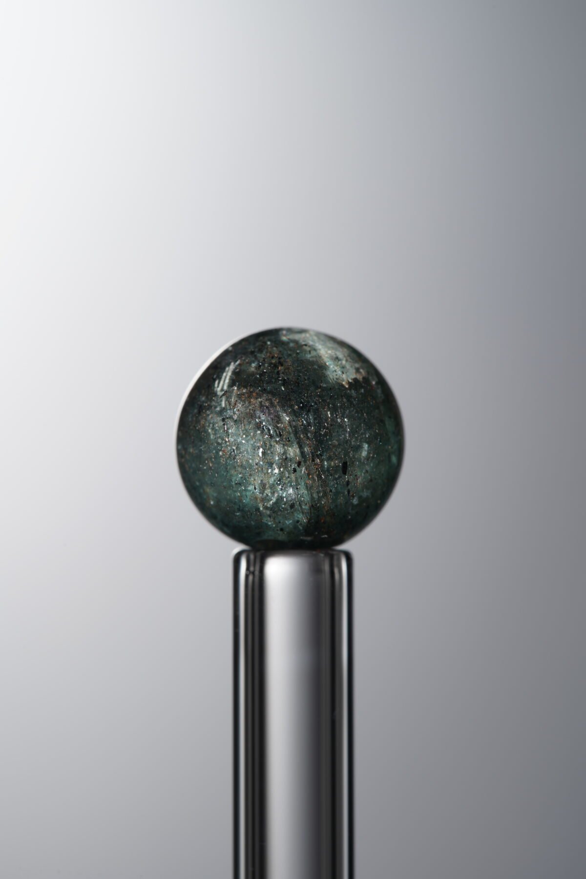 Kyanite-Green-9mm - Image 1