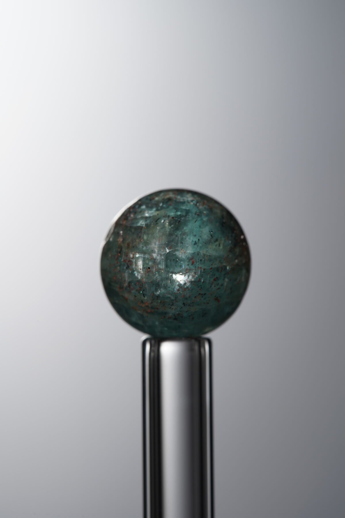 Kyanite-Green-11mm - Image 4