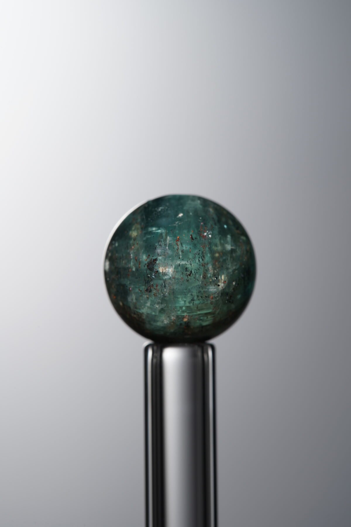 Kyanite-Green-11mm - Image 2
