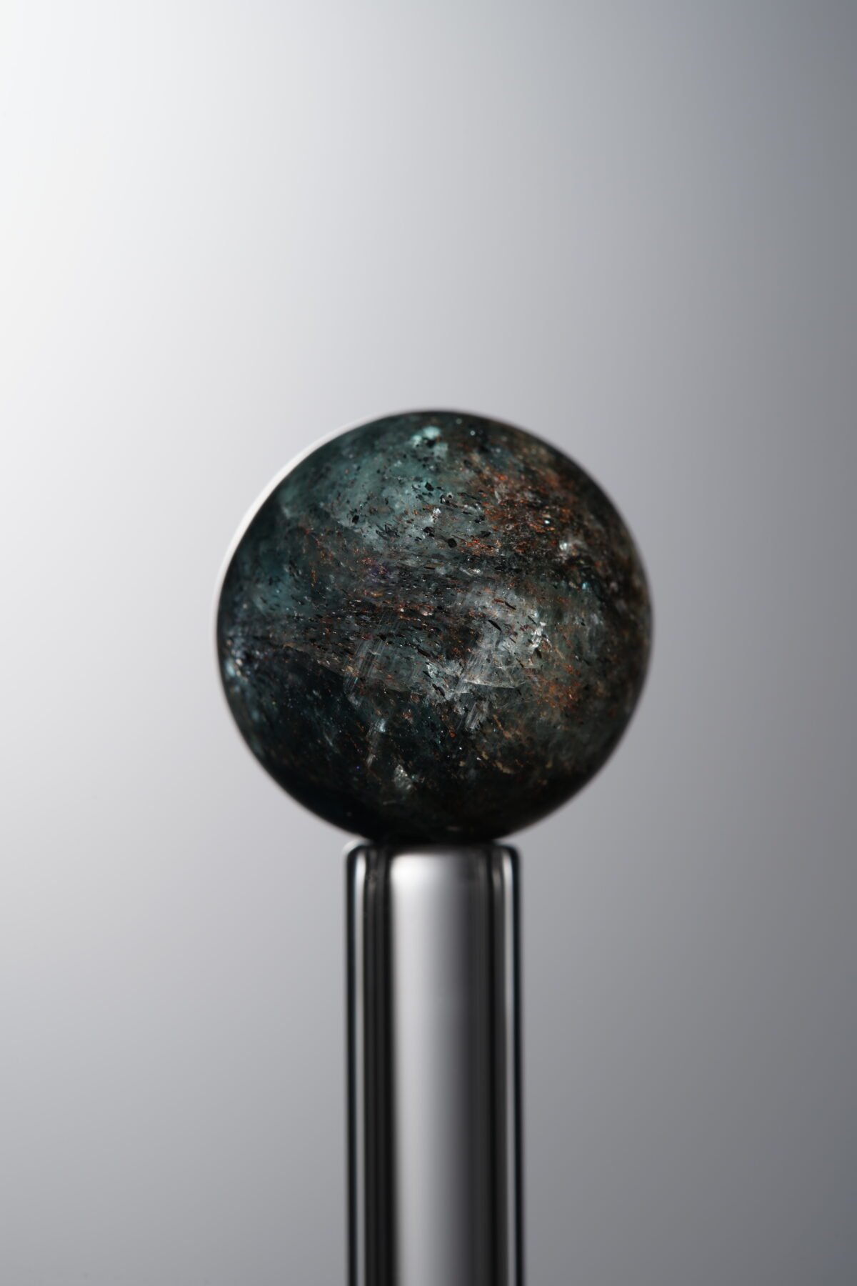 Kyanite-Green-12mm - Image 3