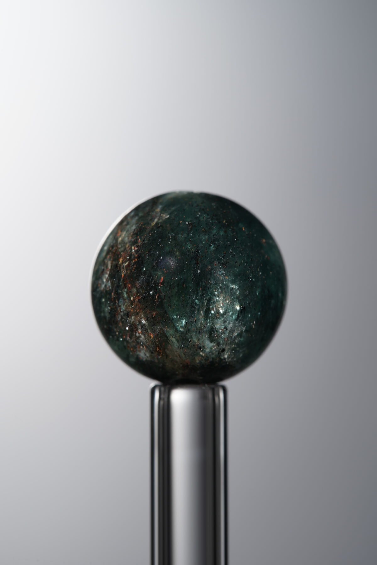 Kyanite-Green-13mm - Image 3