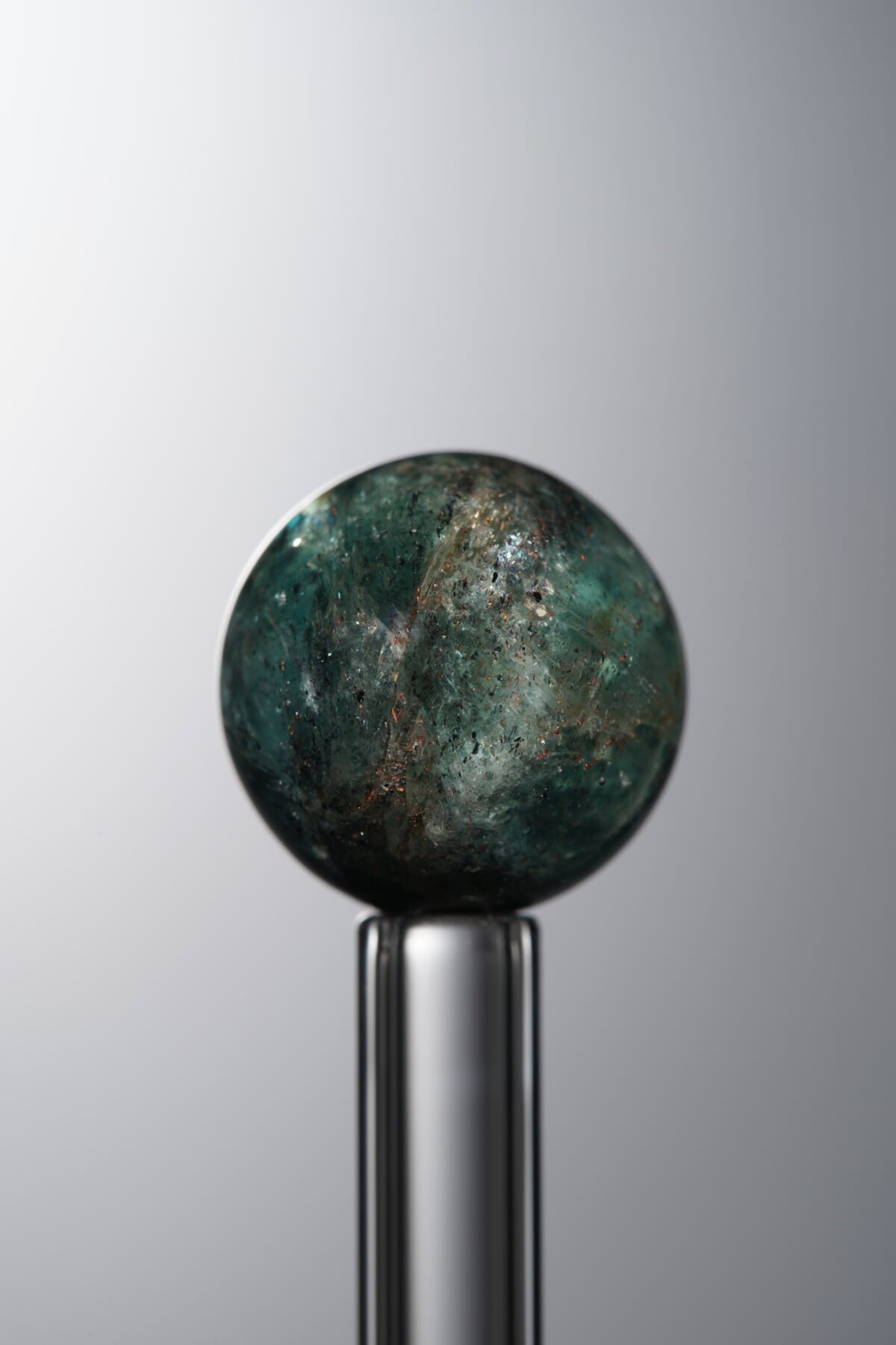 Kyanite-Green-13mm - Image 2