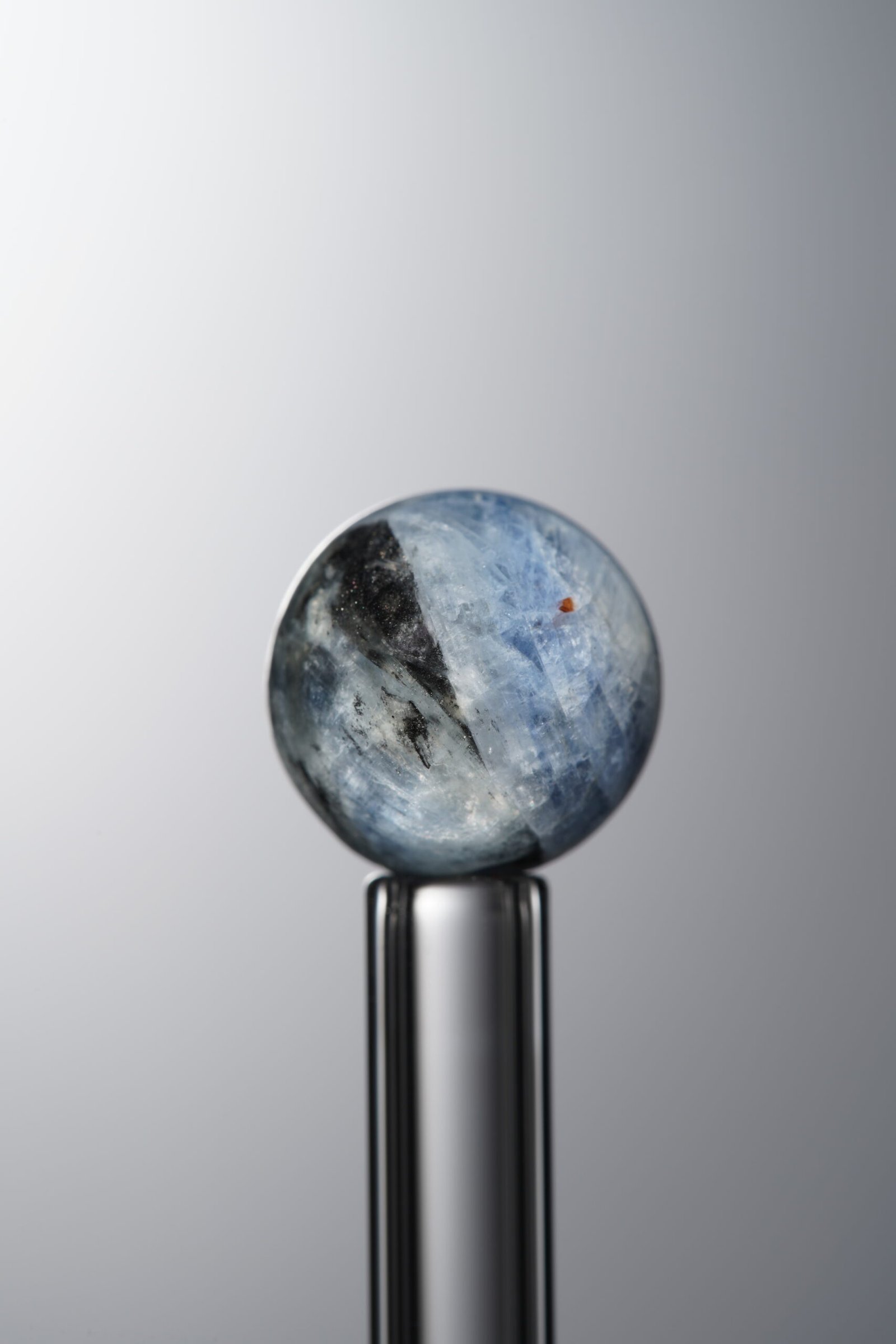 A5-54 (1) Kyanite-Blue-11mm - Image 1