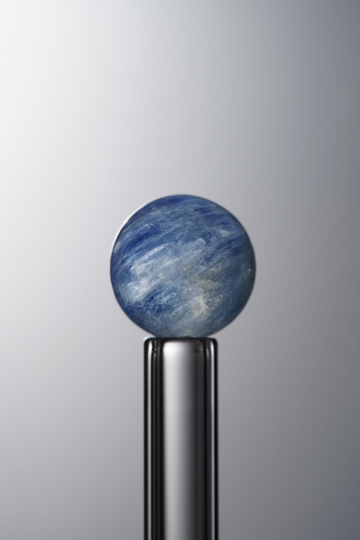 A5-62 (4) Kyanite-Blue-9mm - Image 1