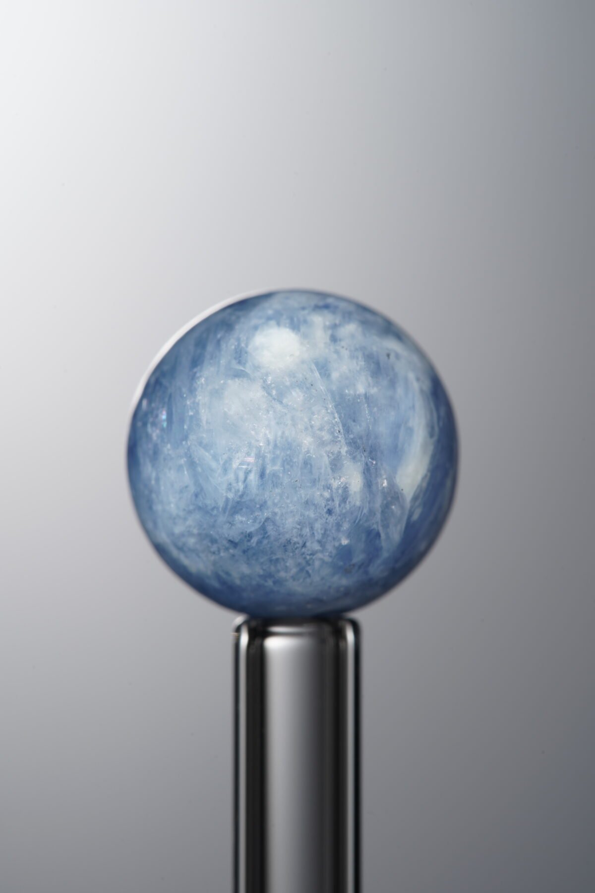 Kyanite-Blue-13mm - Image 4