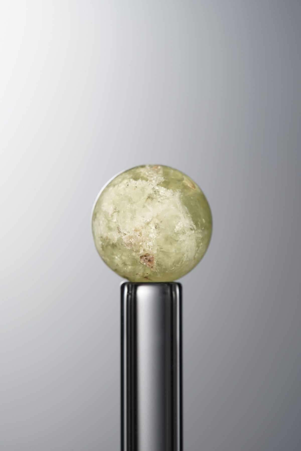 A7-51 (1) Garnet-Green-9mm - Image 1