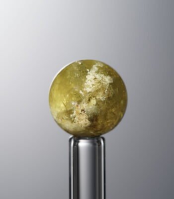 Green Garnet loose natural stone bead (10mm) for energy-balancing handmade jewelry and DIY crafts