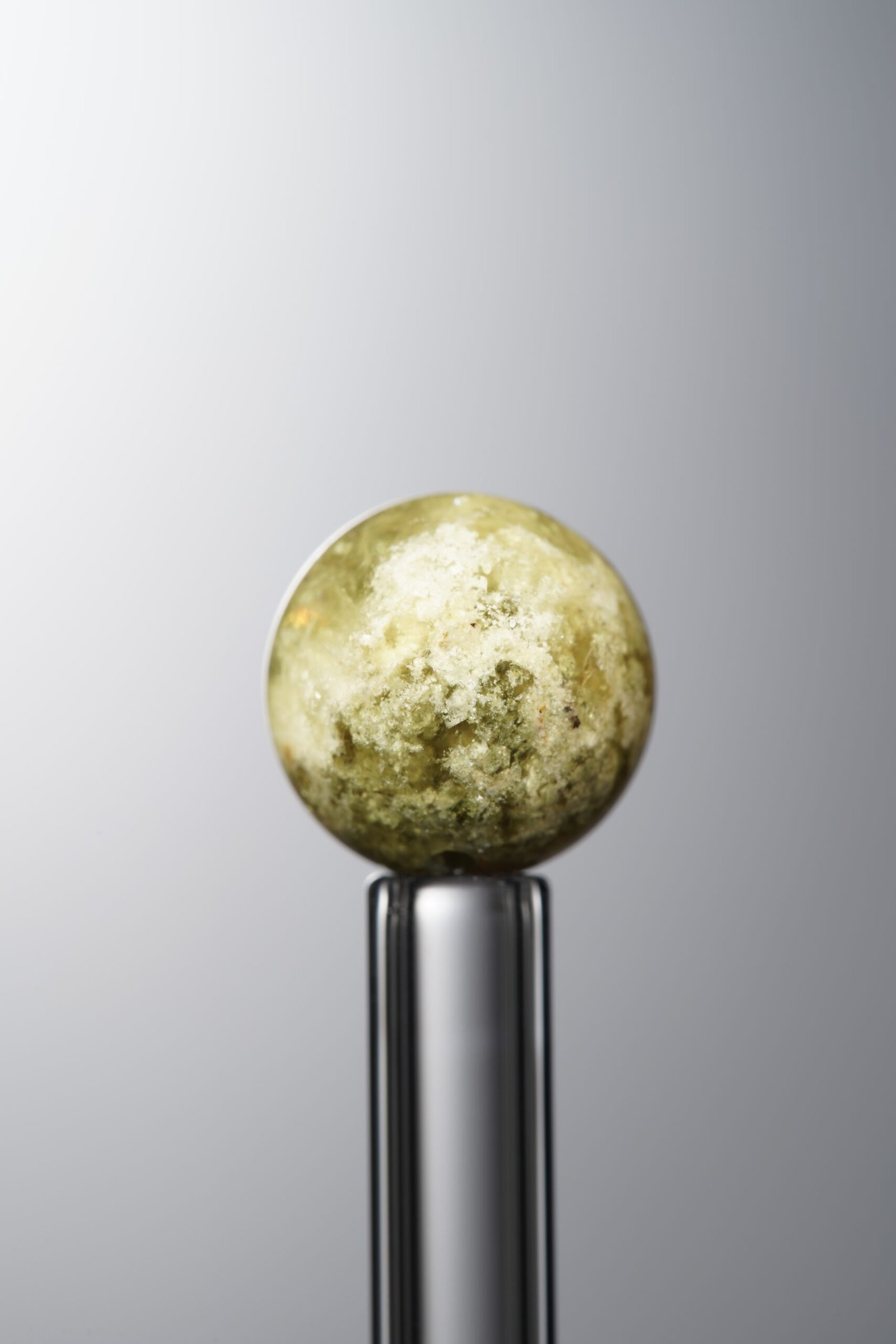 A7-53 (1) Garnet-Green-11mm - Image 1