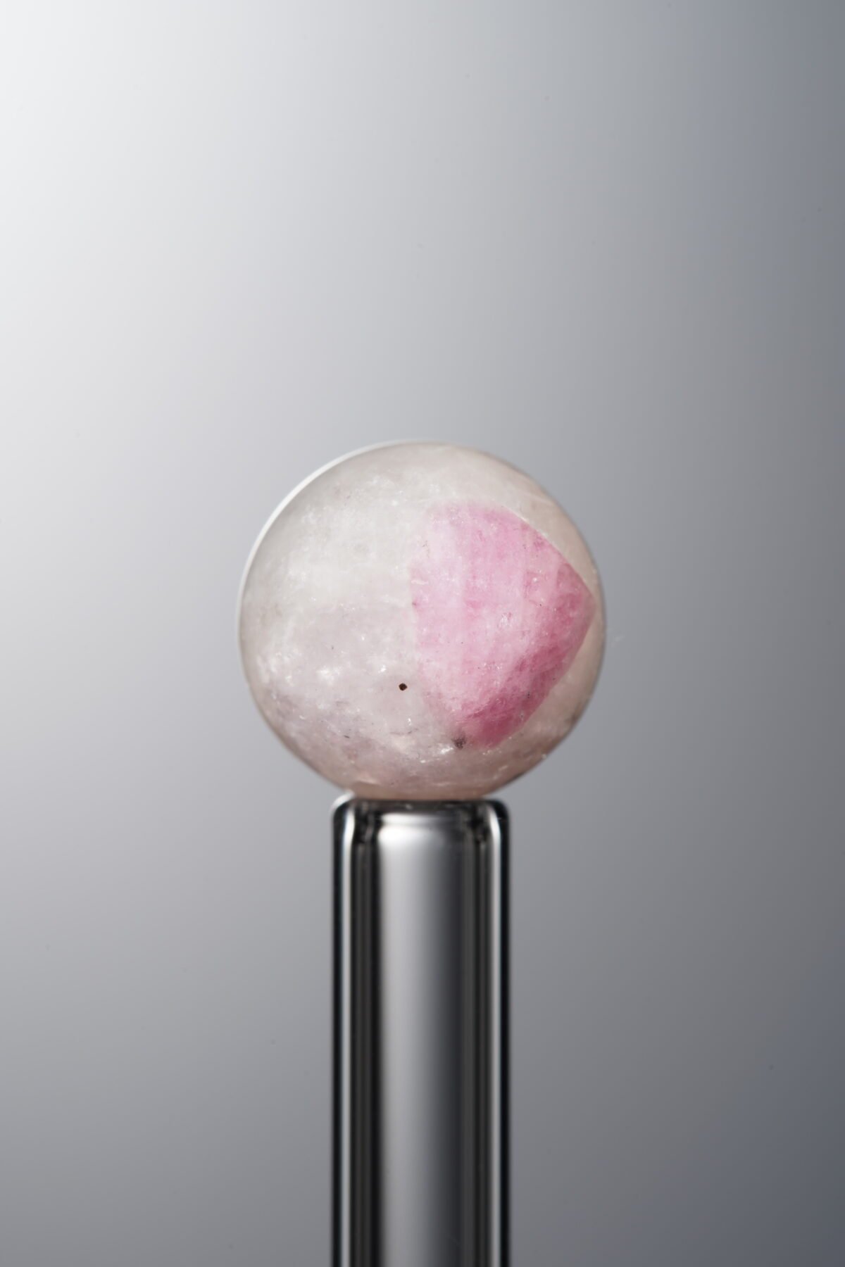 Tourmaline-White&Pink-10mm - Image 1