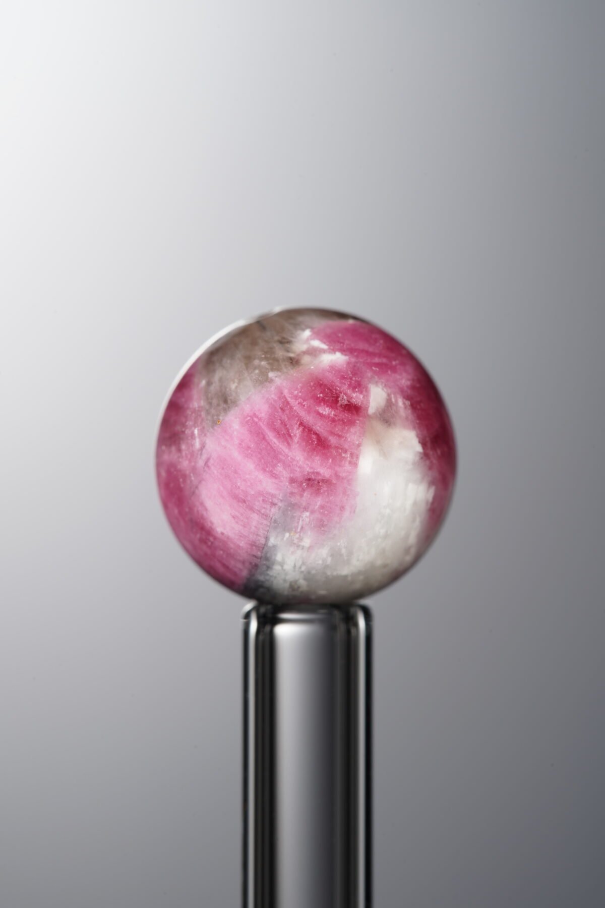 A8-511 (1) Tourmaline-White&Pink-12mm - Image 1