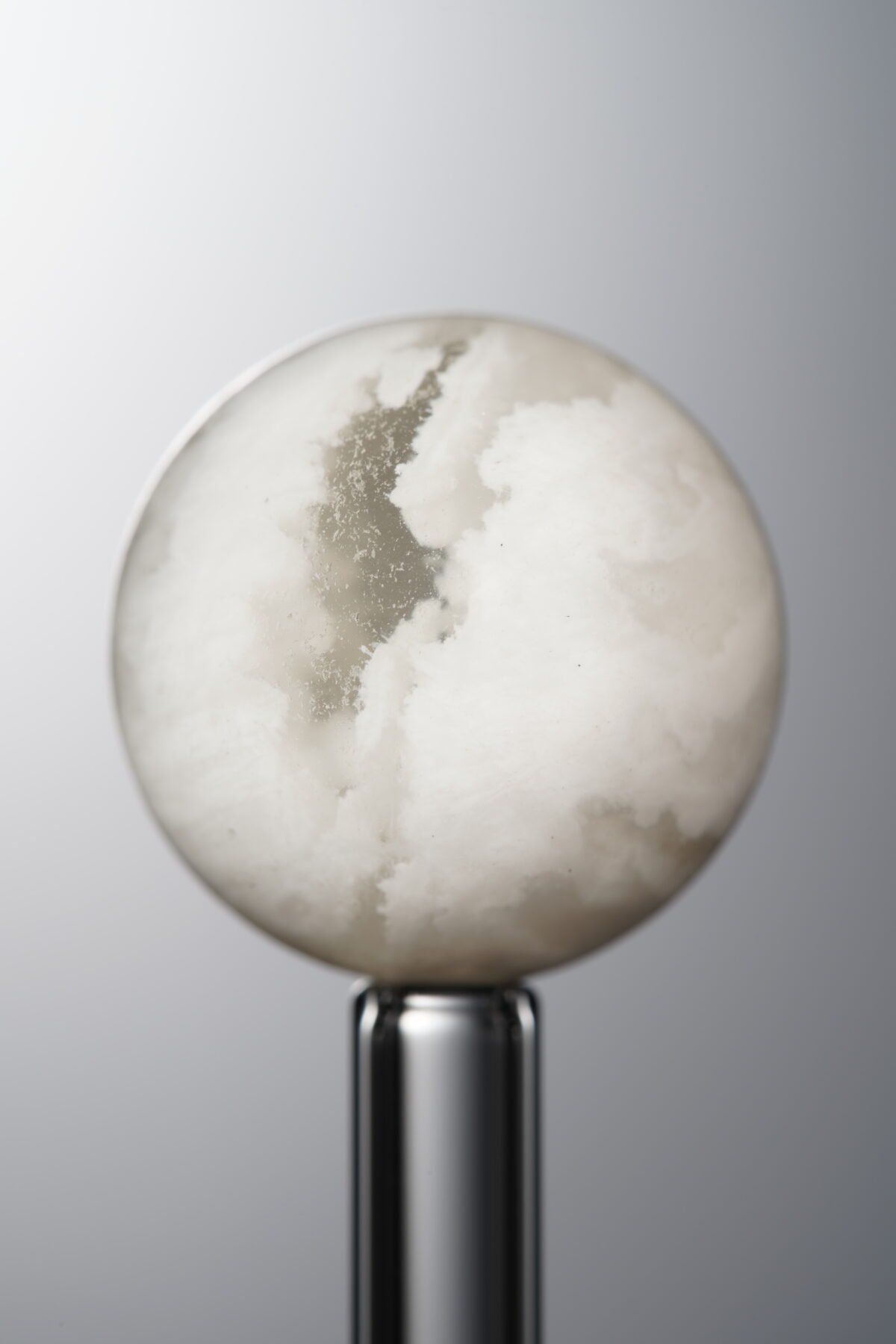 Crystal-White-17mm - Image 1