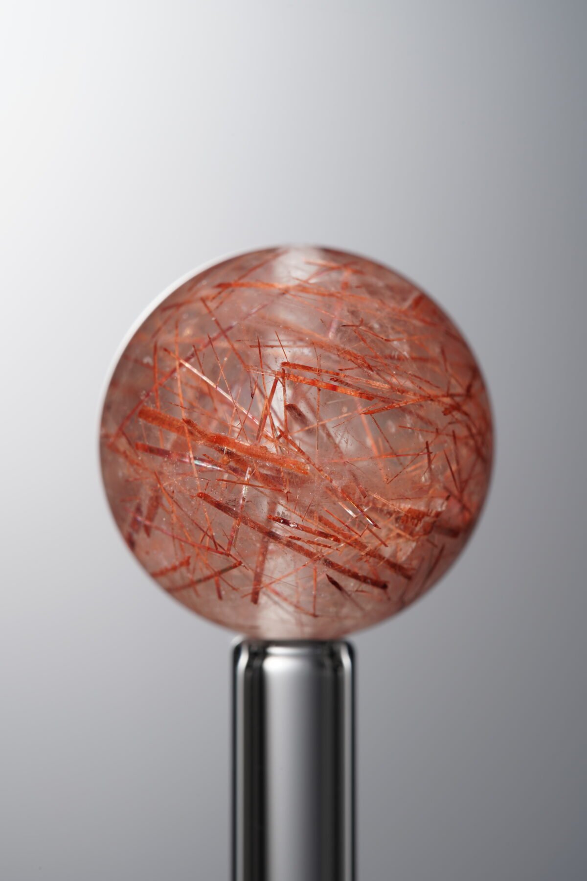 Crystal-Red-16mm - Image 1