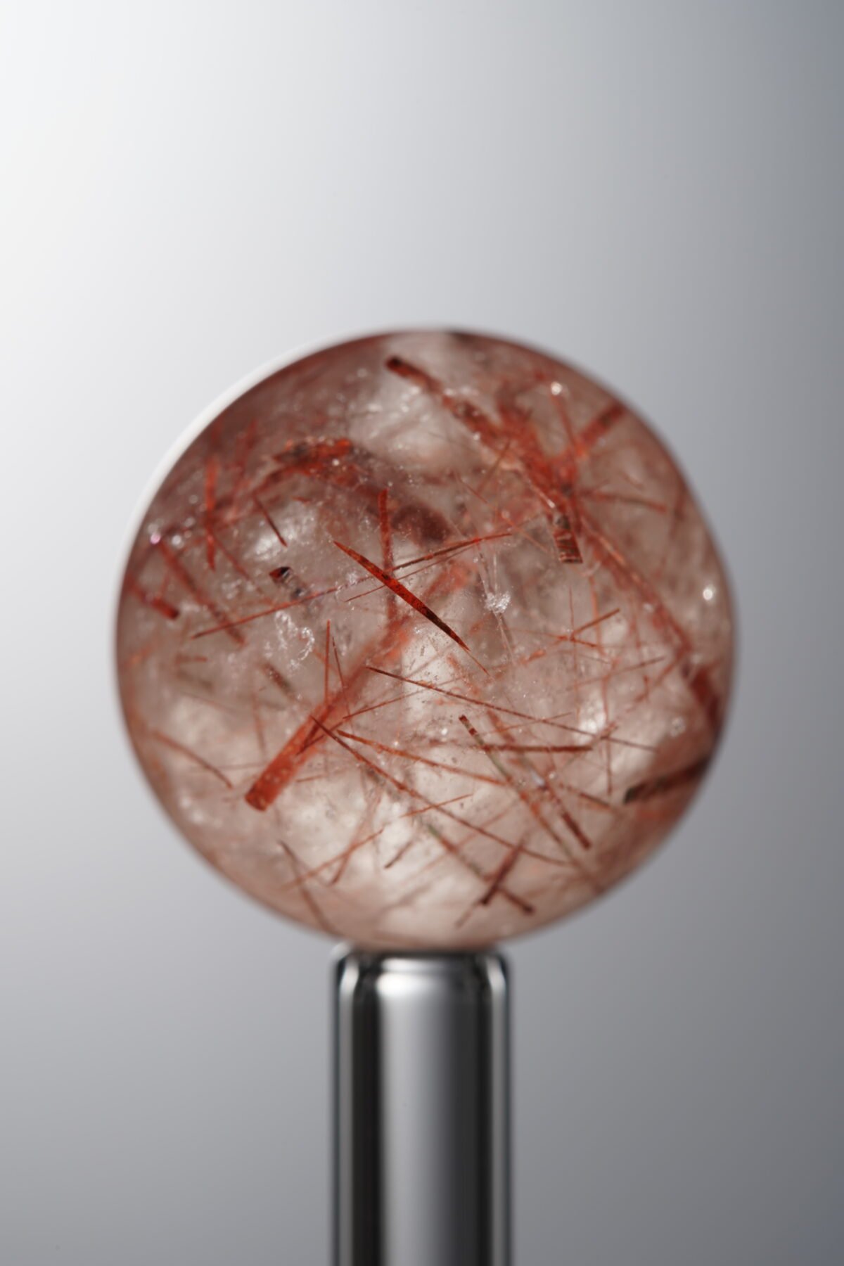 Crystal-Red-18mm - Image 1