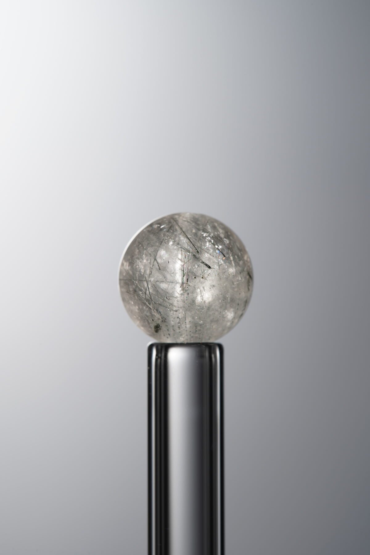Crystal-Gray-8mm - Image 1