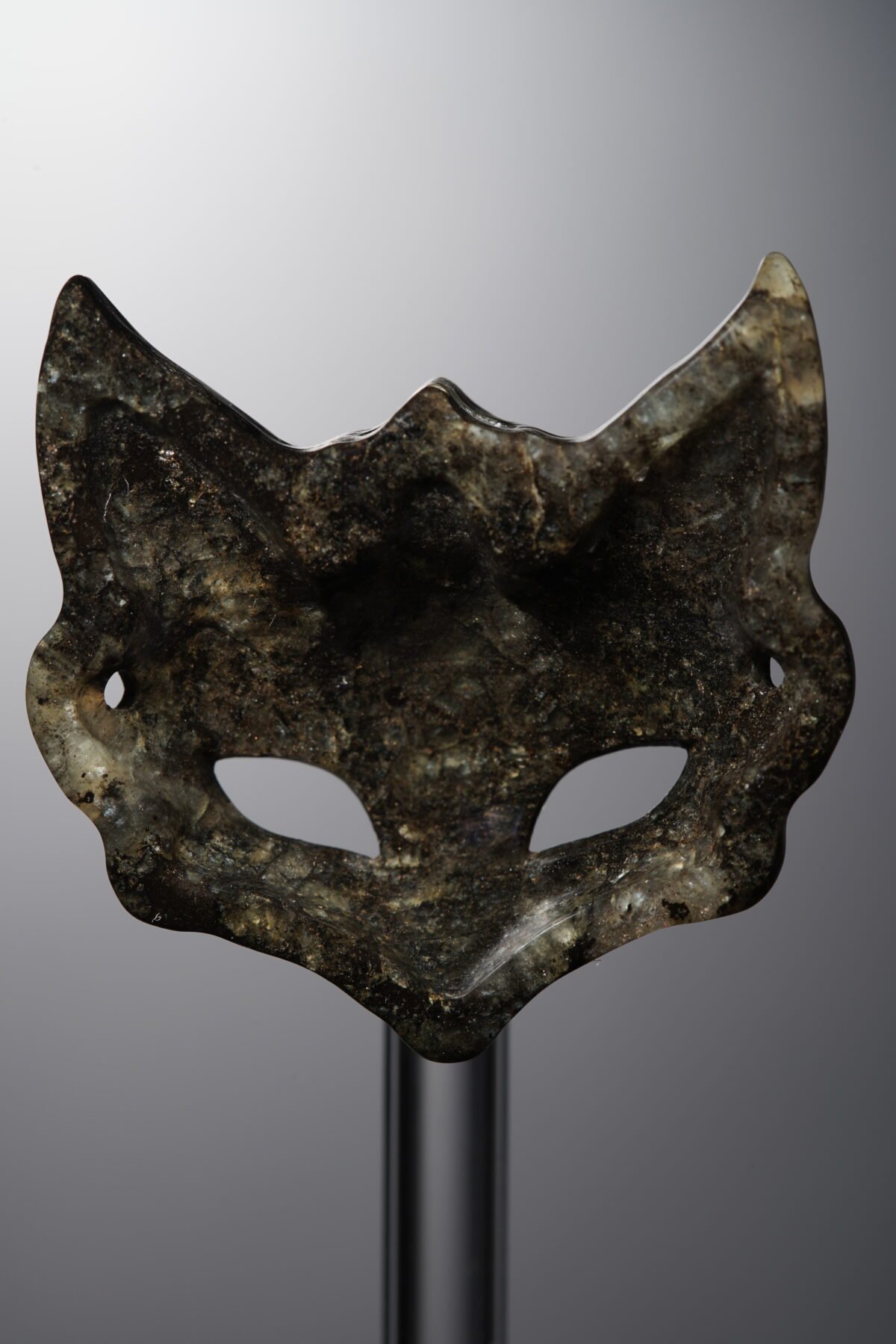 Serpentine Jade-Black-Fox-32mm - Image 3