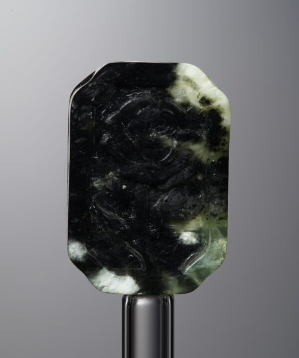 Serpentine Jade-Black-Rose-22mm