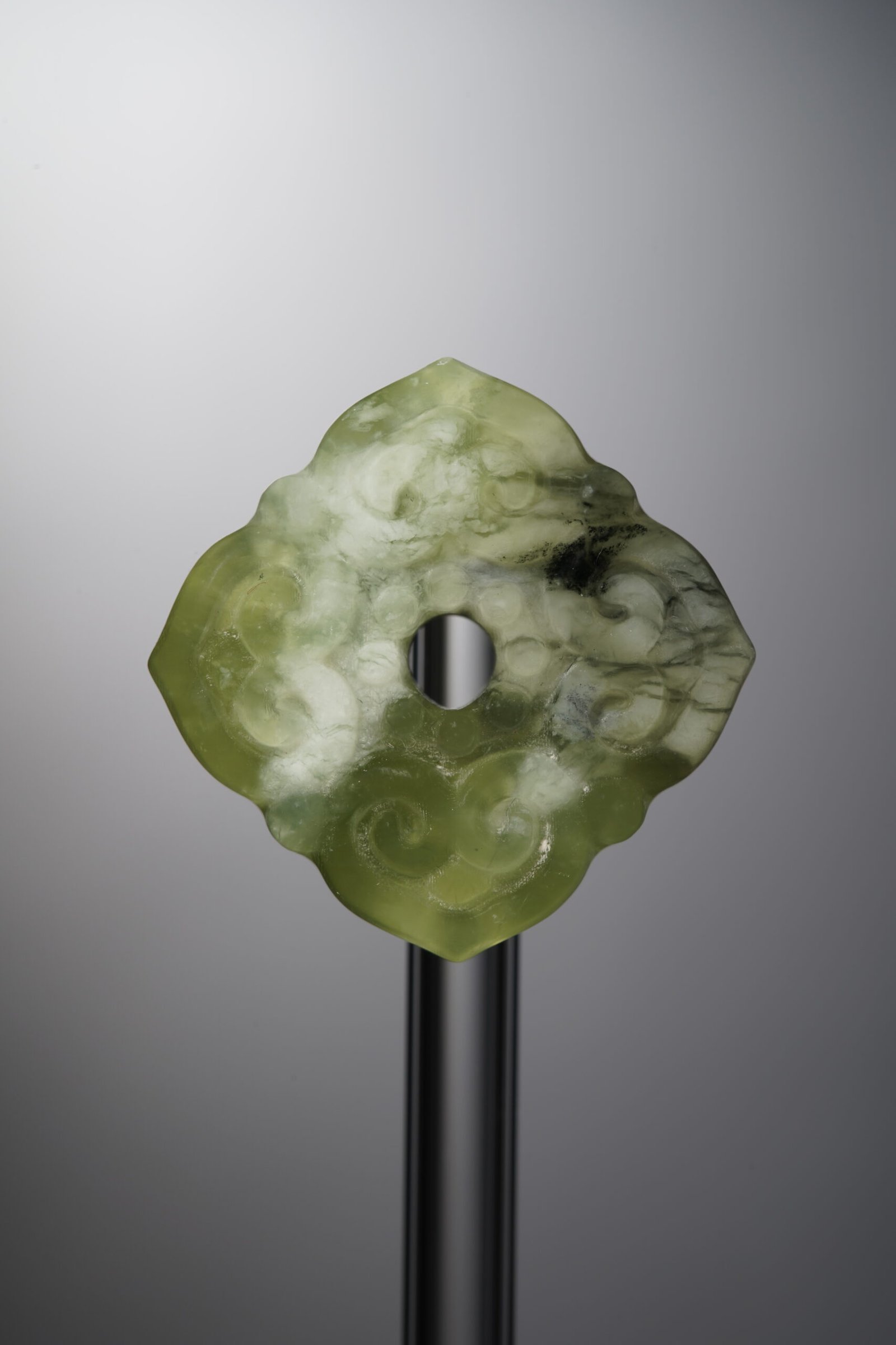 D10-252 (2) Serpentine Jade-Green-Four-flower Square Plaque-26mm - Image 1