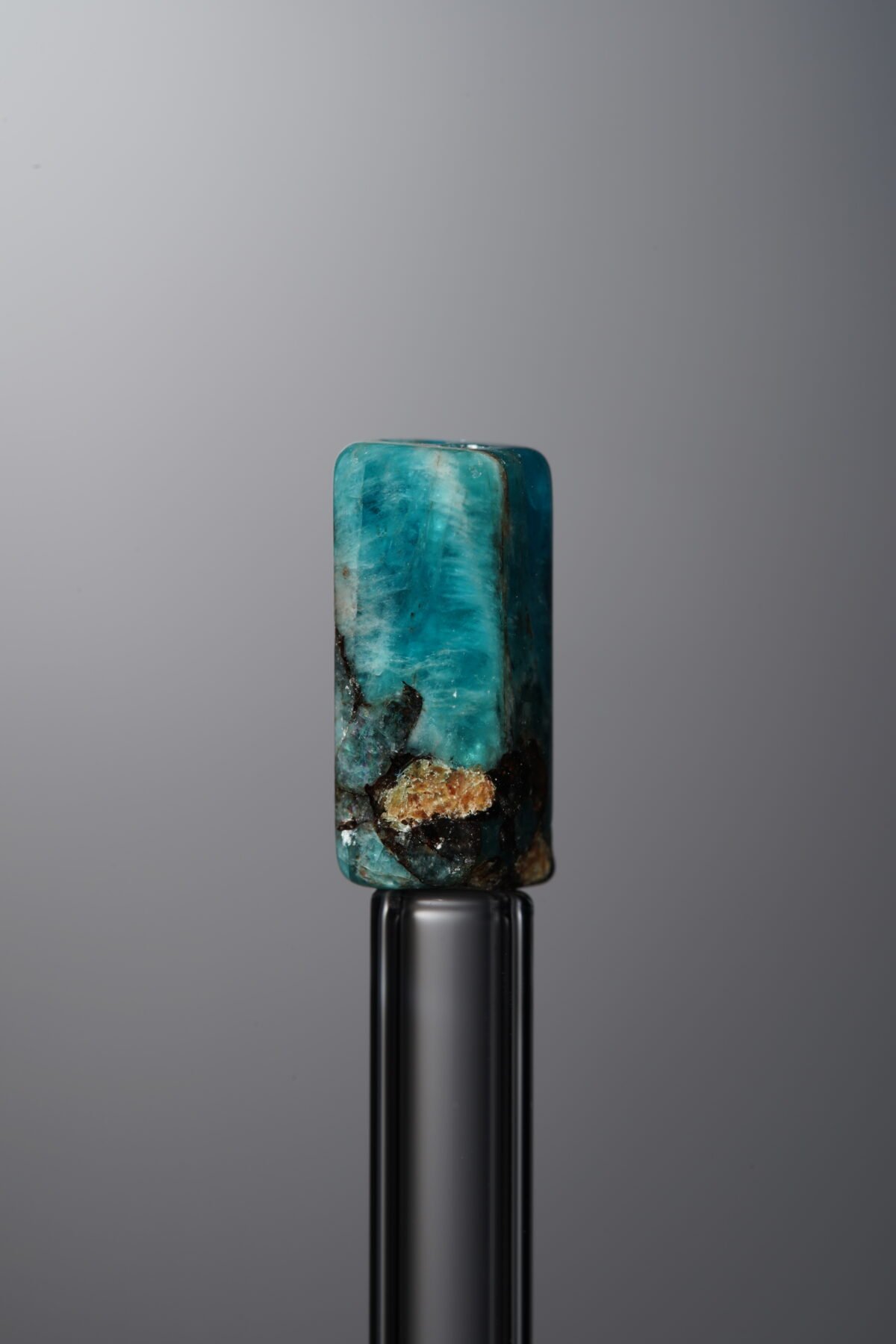 Apatite-Blue-Long Barrel Bead-13mm - Image 3