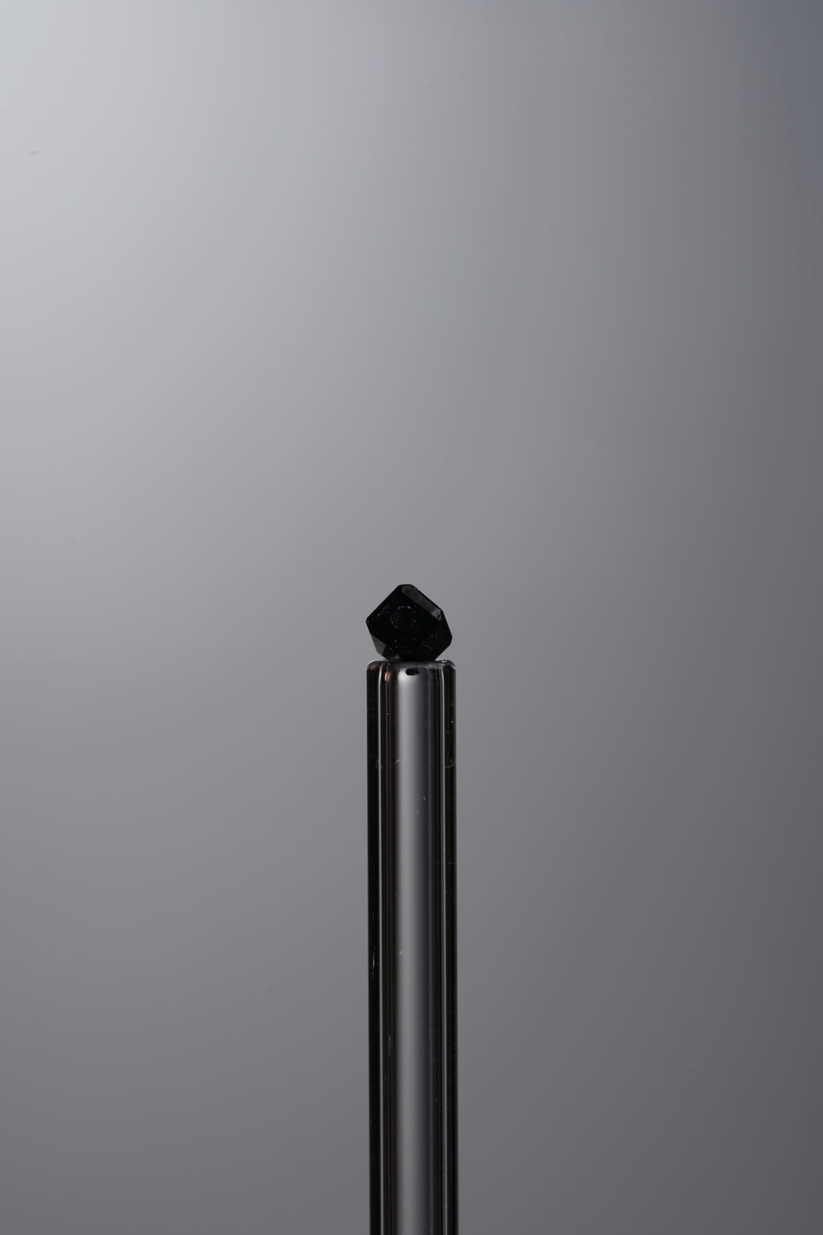 Spinel-Black-Cube-2mm - Image 4