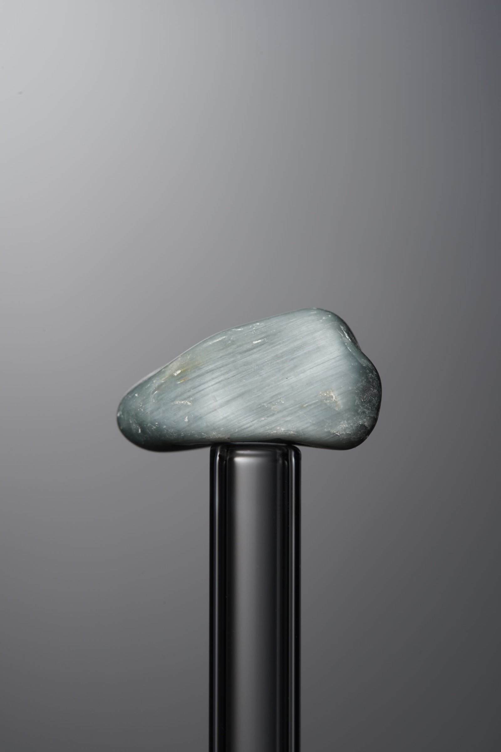 D10-64 (4) Hawk's Eye-Gray-Freeform-10mm - Image 1